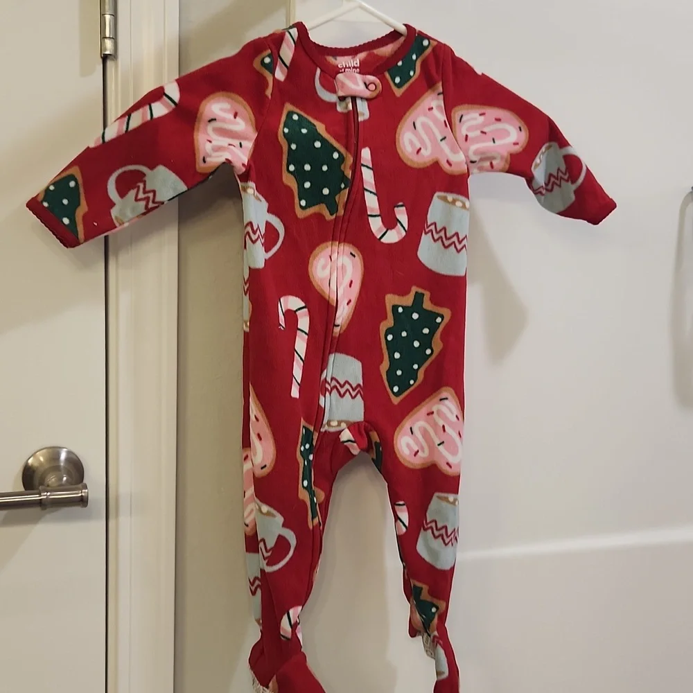 Carters Christmas PJs‎